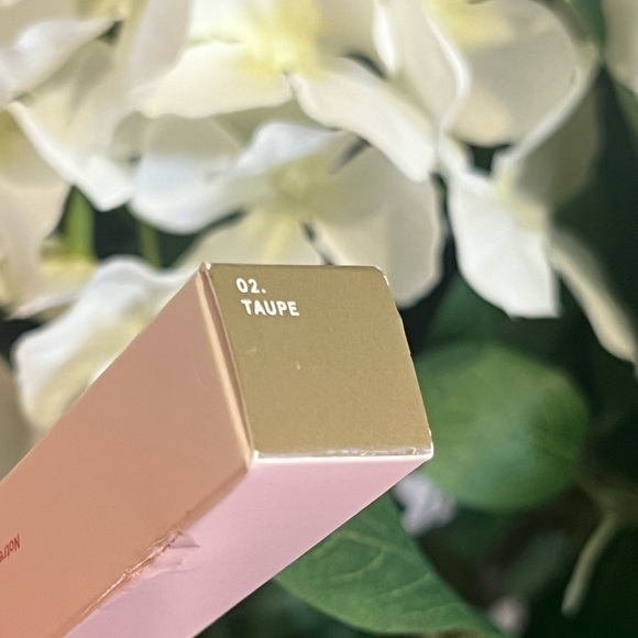 ONE/SIZE BROWKIKI • MICRO BROW DEFINING PENCIL • VARIOUS COLORS AVAILABLE - Picture 5 of 13